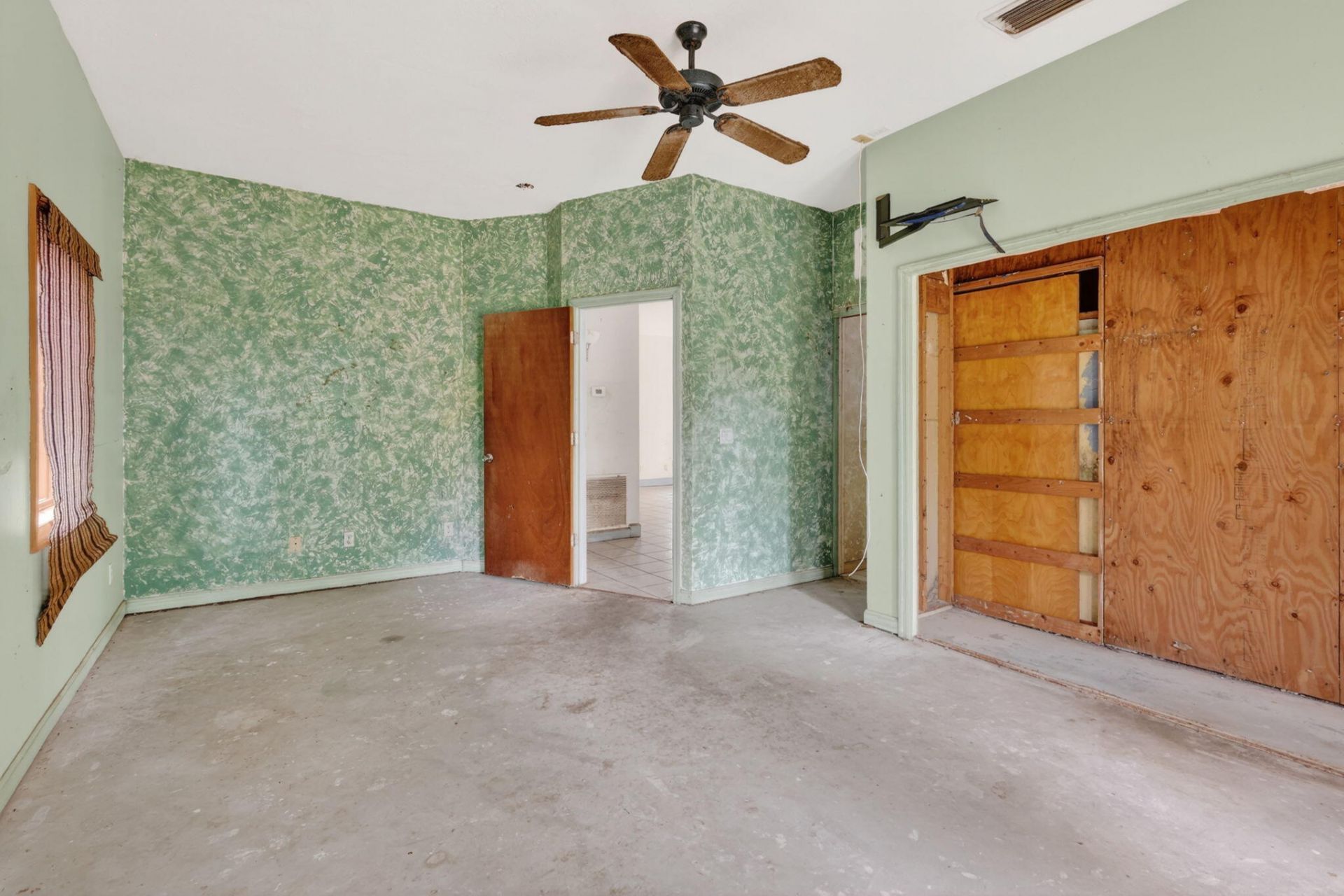 968 NE Kubin Avenue, Jensen Beach, FL 34957 Photo