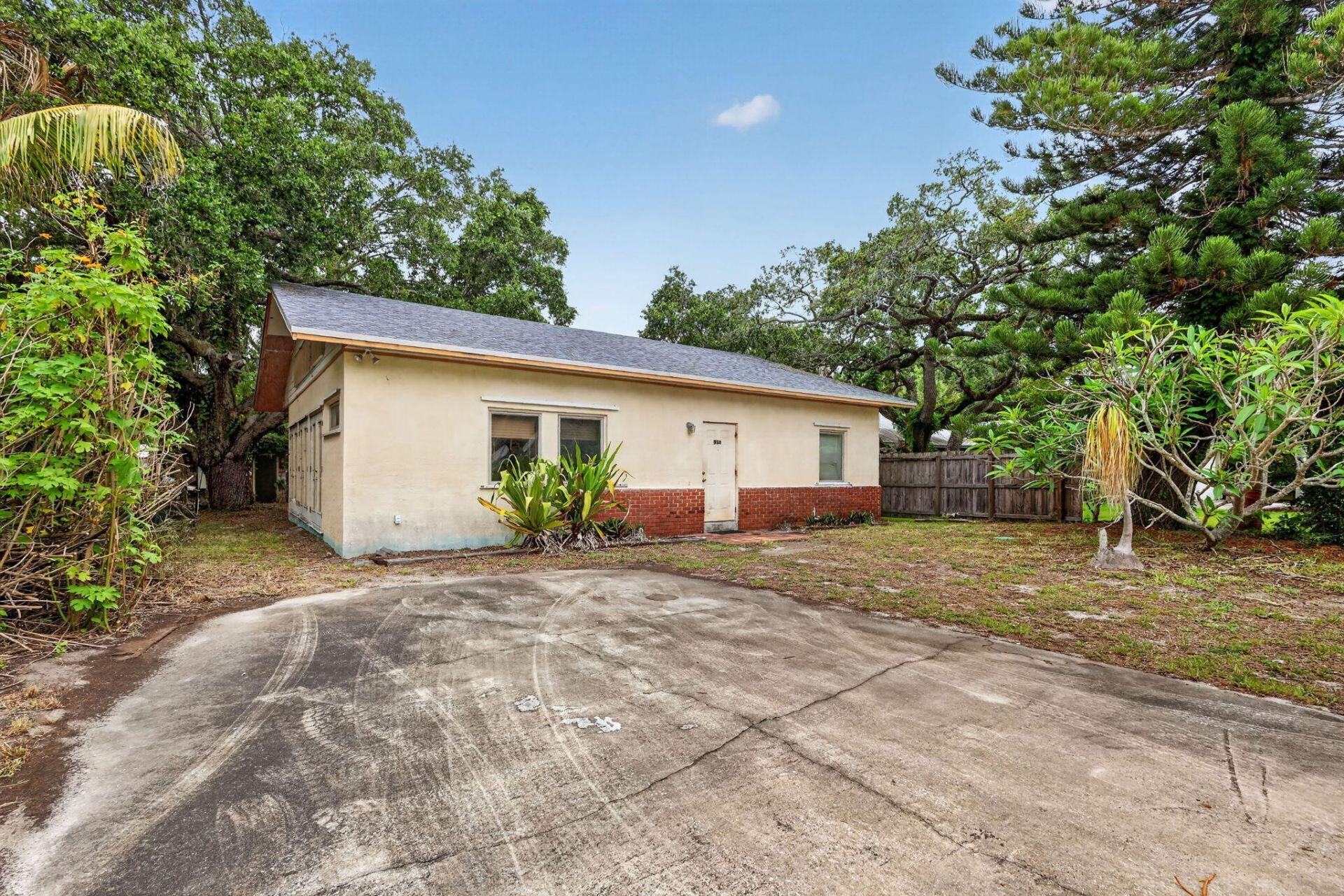 968 NE Kubin Avenue, Jensen Beach, FL 34957 Photo