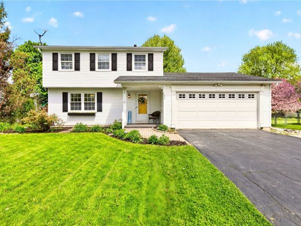 139 Heather Dale Cir Circle , Henrietta, NY 14467