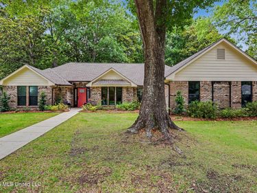902 Magnolia Bayou Boulevard, Ocean Springs, MS 39564
