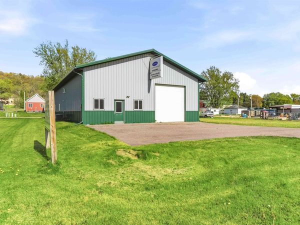 336 Madison Street, Wonewoc, WI 53968