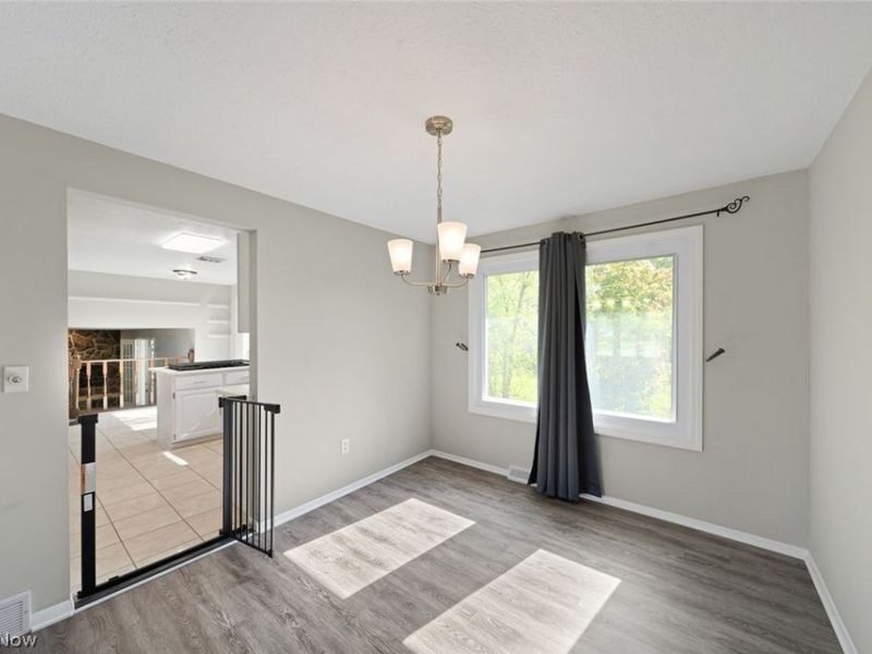 5565 Pin Oak Circle, Sheffield Village, OH 44054 Photo 11