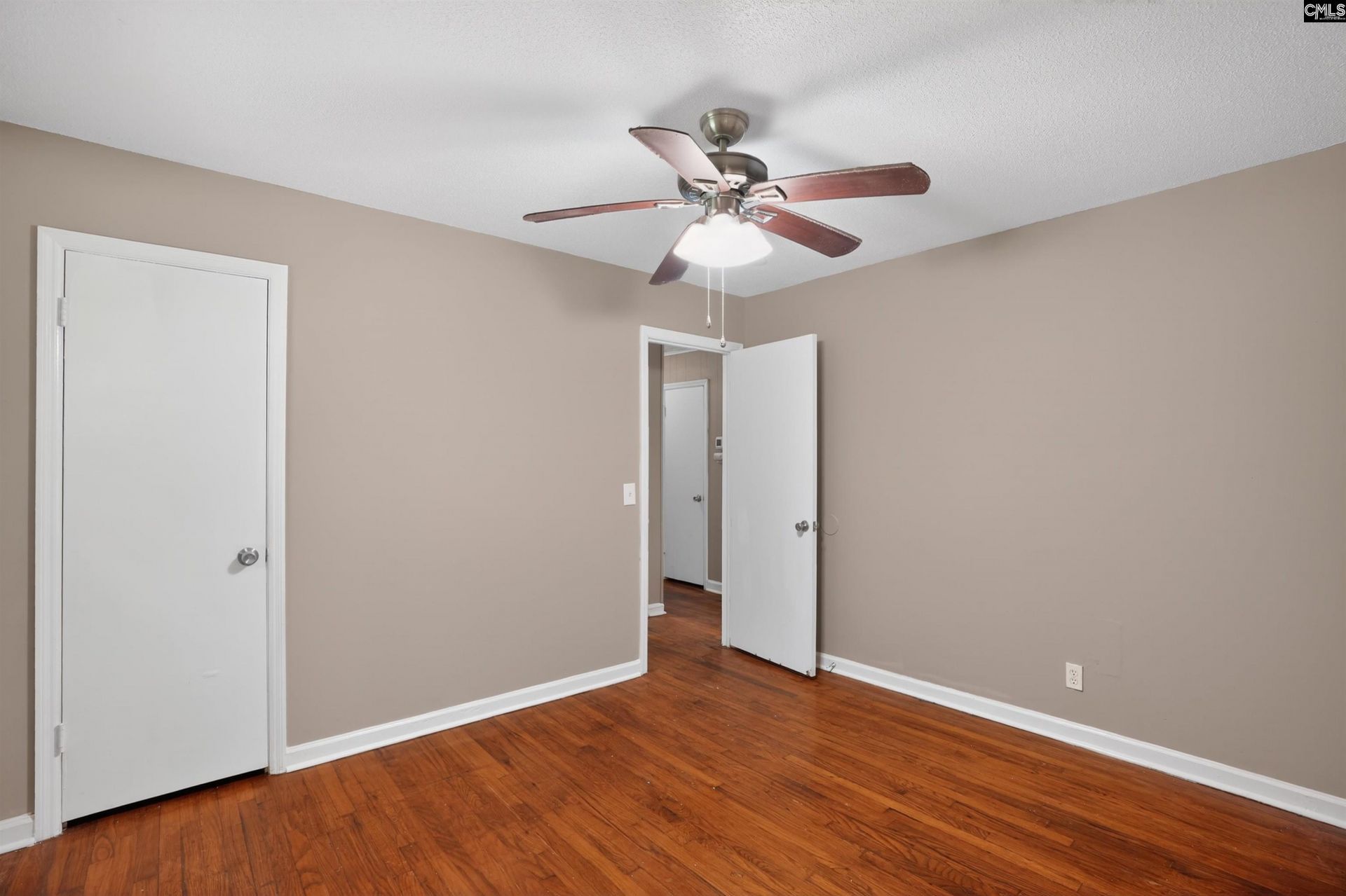 4521 Corbett Street Photo 25