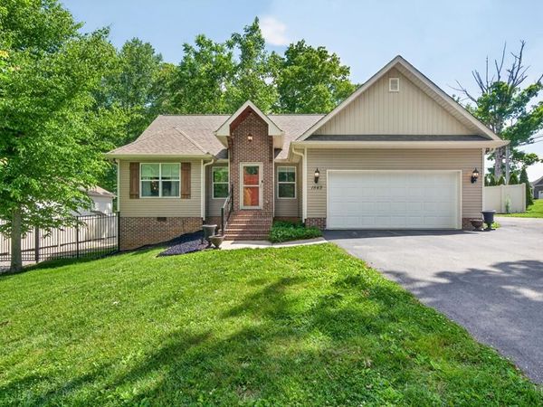 1543 Heritage Circle, Cookeville, TN 38506