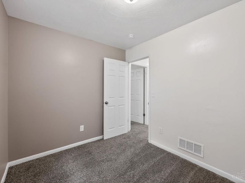8616 Balboa Drive, Springfield Twp., OH 45231 Photo 11