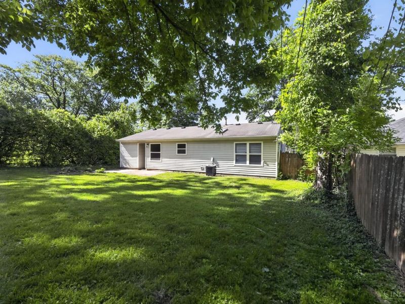 8616 Balboa Drive, Springfield Twp., OH 45231 Photo 5