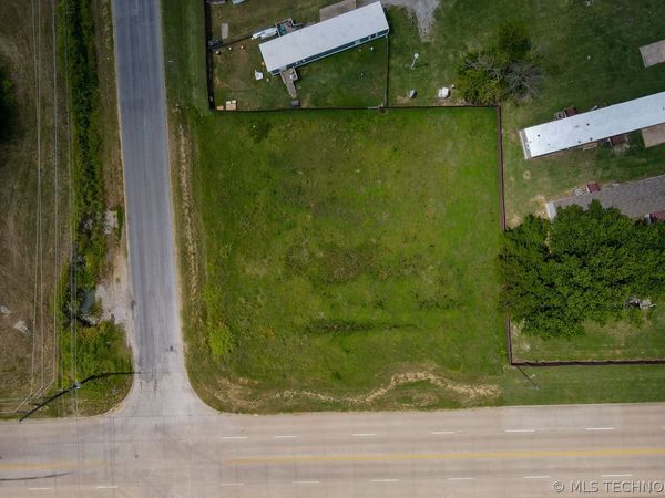 6102 N Lewis Avenue E, Tulsa, OK 74130