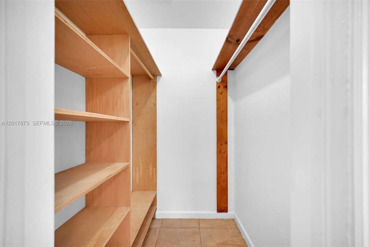 577 NW 90th St , Unit 567-3, El Portal, FL 33150 Photo