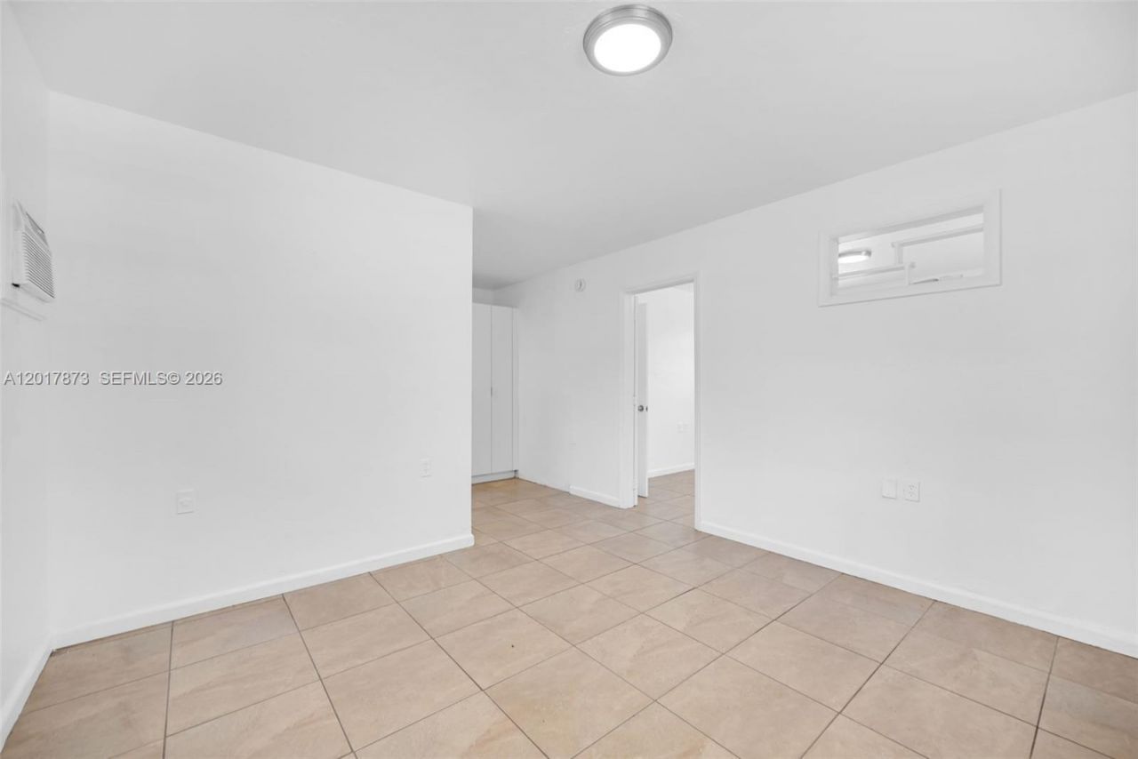 577 NW 90th St , Unit 567-3, El Portal, FL 33150 Photo