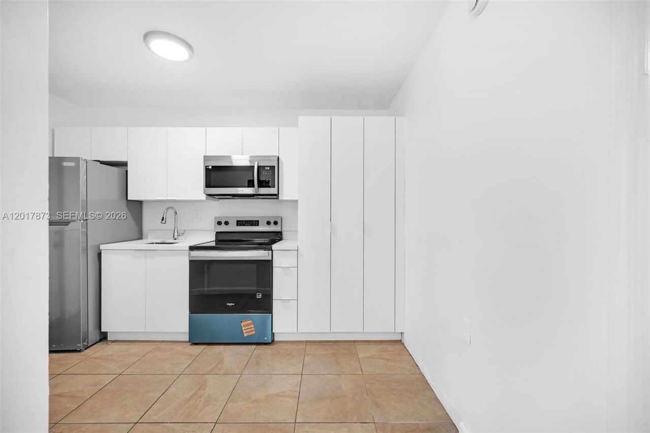 577 NW 90th St , Unit 567-3, El Portal, FL 33150 Photo