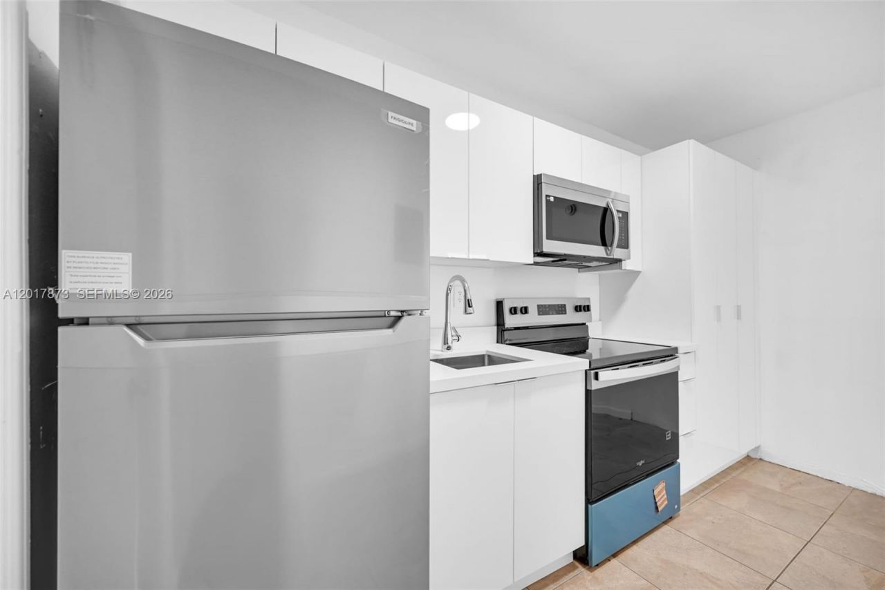 577 NW 90th St , Unit 567-3, El Portal, FL 33150 Photo