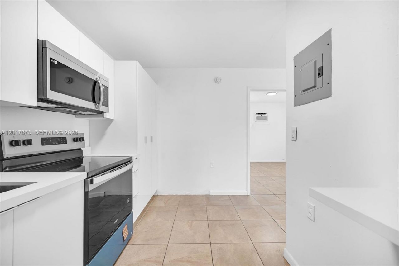 577 NW 90th St , Unit 567-3, El Portal, FL 33150 Photo