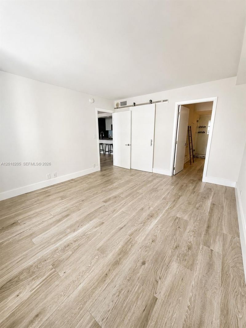 5 Island Ave , Unit 9B, Miami Beach, FL 33139 Photo