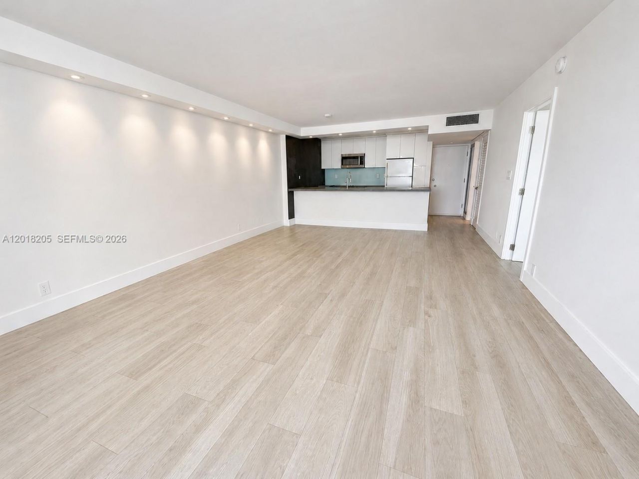 5 Island Ave , Unit 9B, Miami Beach, FL 33139 Photo
