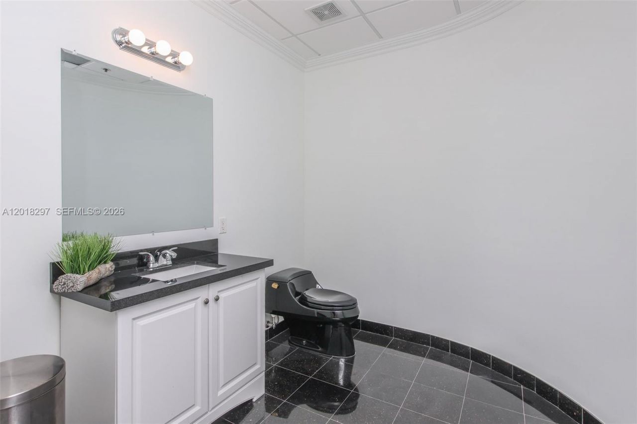 1900 Glades Rd , Unit 301, Boca Raton, FL 33431 Photo