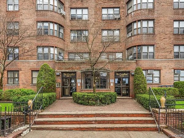 9876 Queens Boulevard , Unit 6L, Rego Park, NY 11374