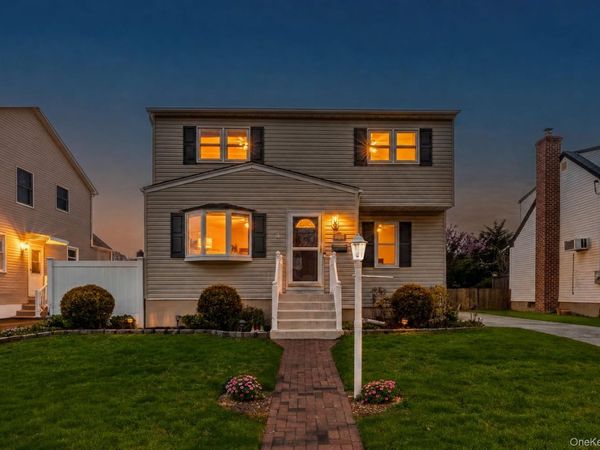 2459 Woodland Avenue , Wantagh, NY 11793