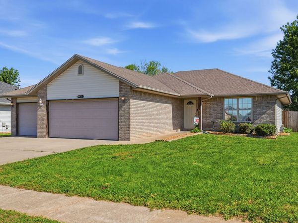 4439 W Normal Street , Springfield, MO 65802