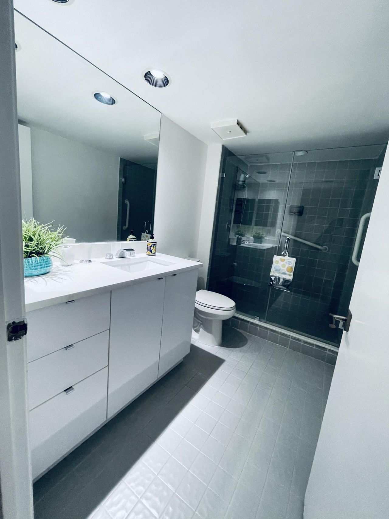 7473 Glendevon Lane, Unit 407, Delray Beach, FL 33446 Photo