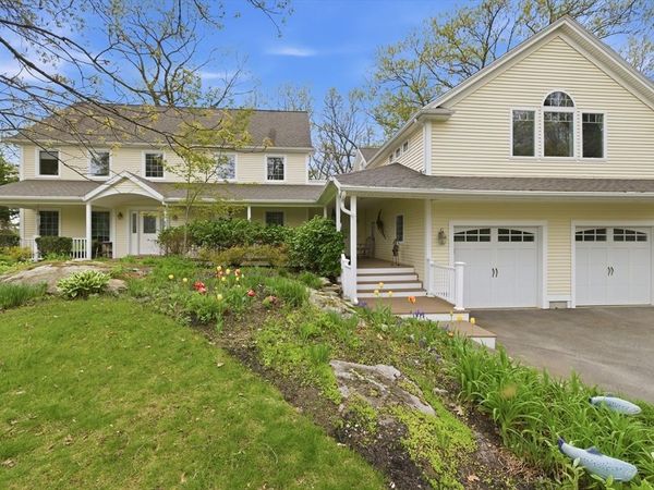 9 Woodcliffe Road, Lexington, MA 02421