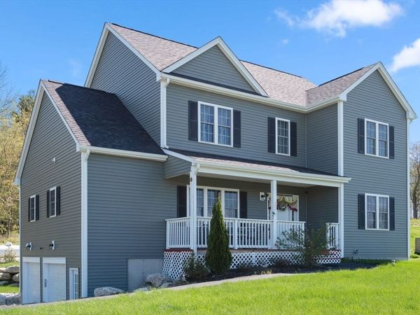 32 Hycrest Rd, Charlton, MA 01507