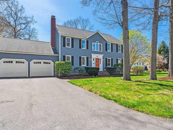192 Fairway Dr, Attleboro, MA 02703