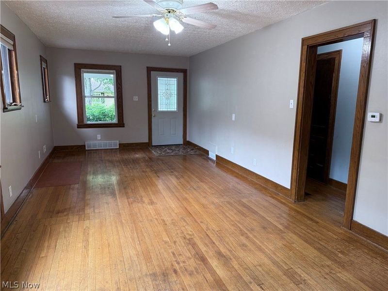 1468 Riverside Drive , Akron, OH 44310 Photo 6