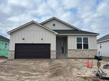 4333 132nd Avenue NE, Blaine, MN 55449