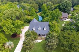 3894 Plantation Lakes Drive photo 4