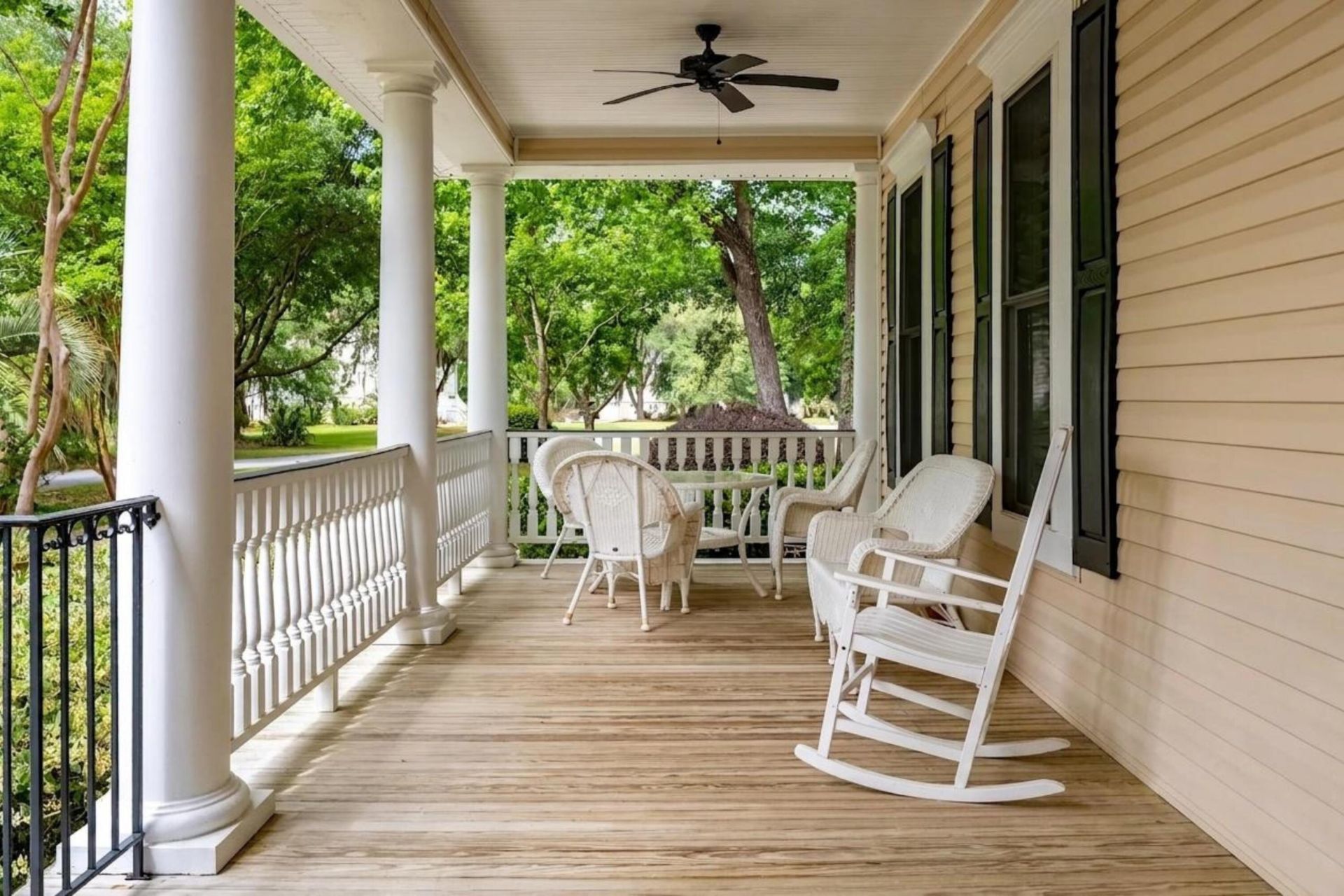 3894 Plantation Lakes Drive Photo 8