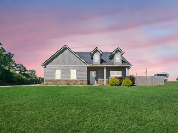 64 Neal Little Road , Carnesville, GA 30521