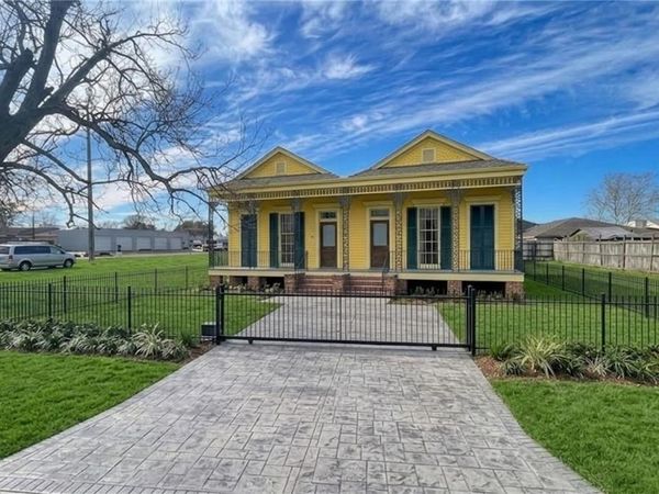3612 and 23-24 SINCLAIR Street , Chalmette, LA 70043