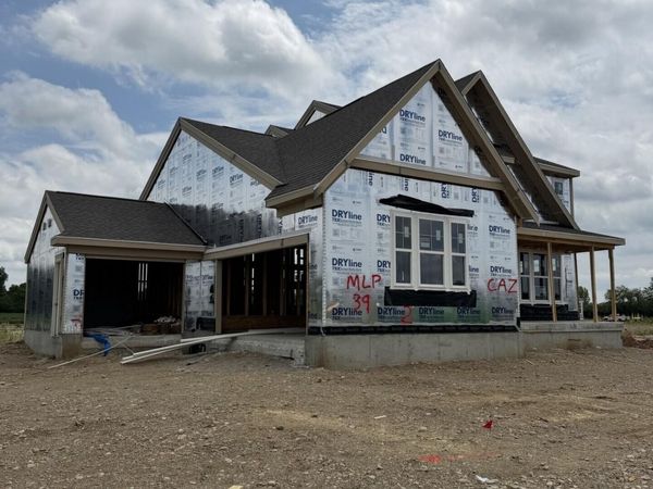 402 W Spielberg Circle, Springfield, OH 45505