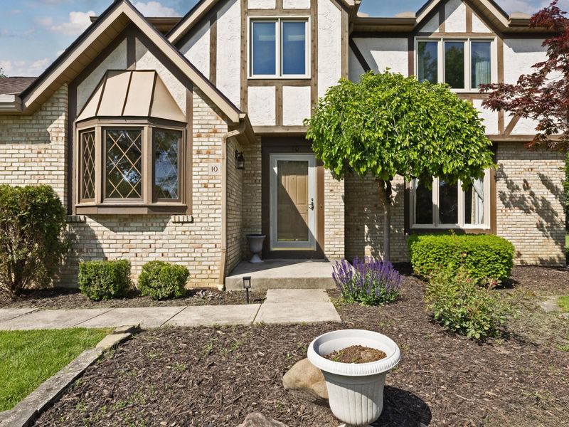 10 Keethler Drive S, Westerville, OH 43081 Photo 3