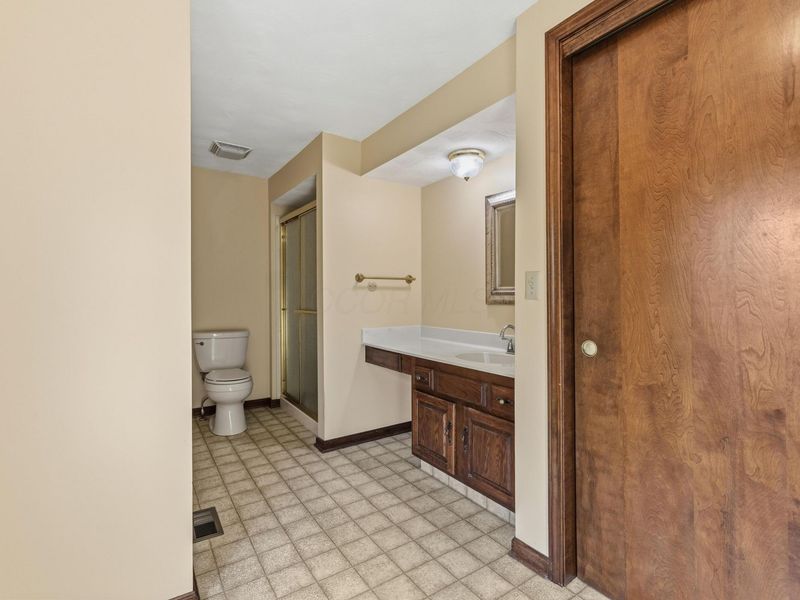 10 Keethler Drive S, Westerville, OH 43081 Photo 36