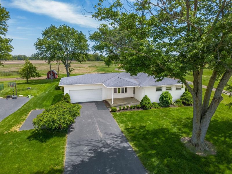 5675 Grove City Road, Grove City, OH 43123 Photo 2