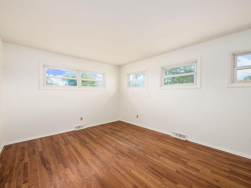5675 Grove City Road, Grove City, OH 43123 Photo 24