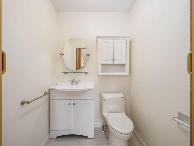 5675 Grove City Road, Grove City, OH 43123 Photo 26