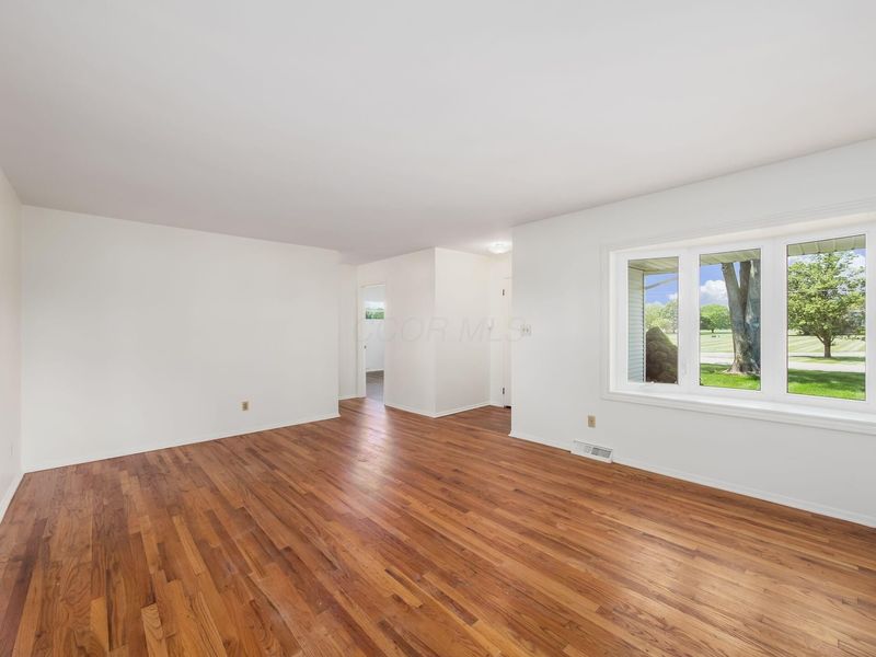 5675 Grove City Road, Grove City, OH 43123 Photo 7
