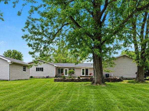 6375 W Mohican Drive, Powell, OH 43065
