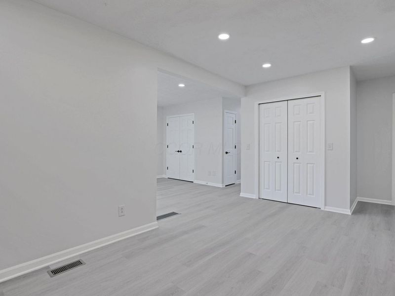 6375 W Mohican Drive, Powell, OH 43065 Photo 10