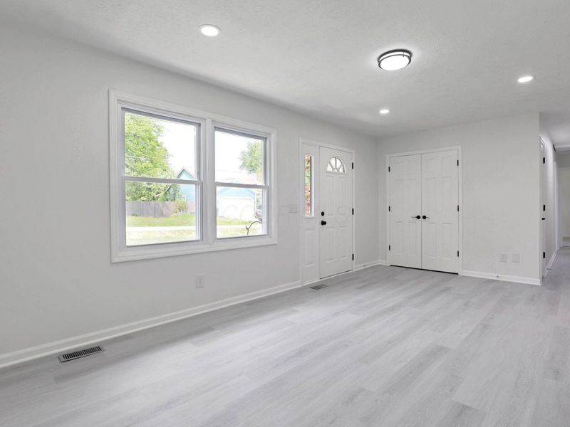 6375 W Mohican Drive, Powell, OH 43065 Photo 8