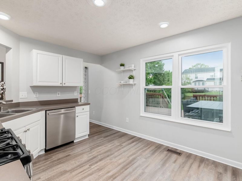 363 Abbotsbury Court, Westerville, OH 43082 Photo 16