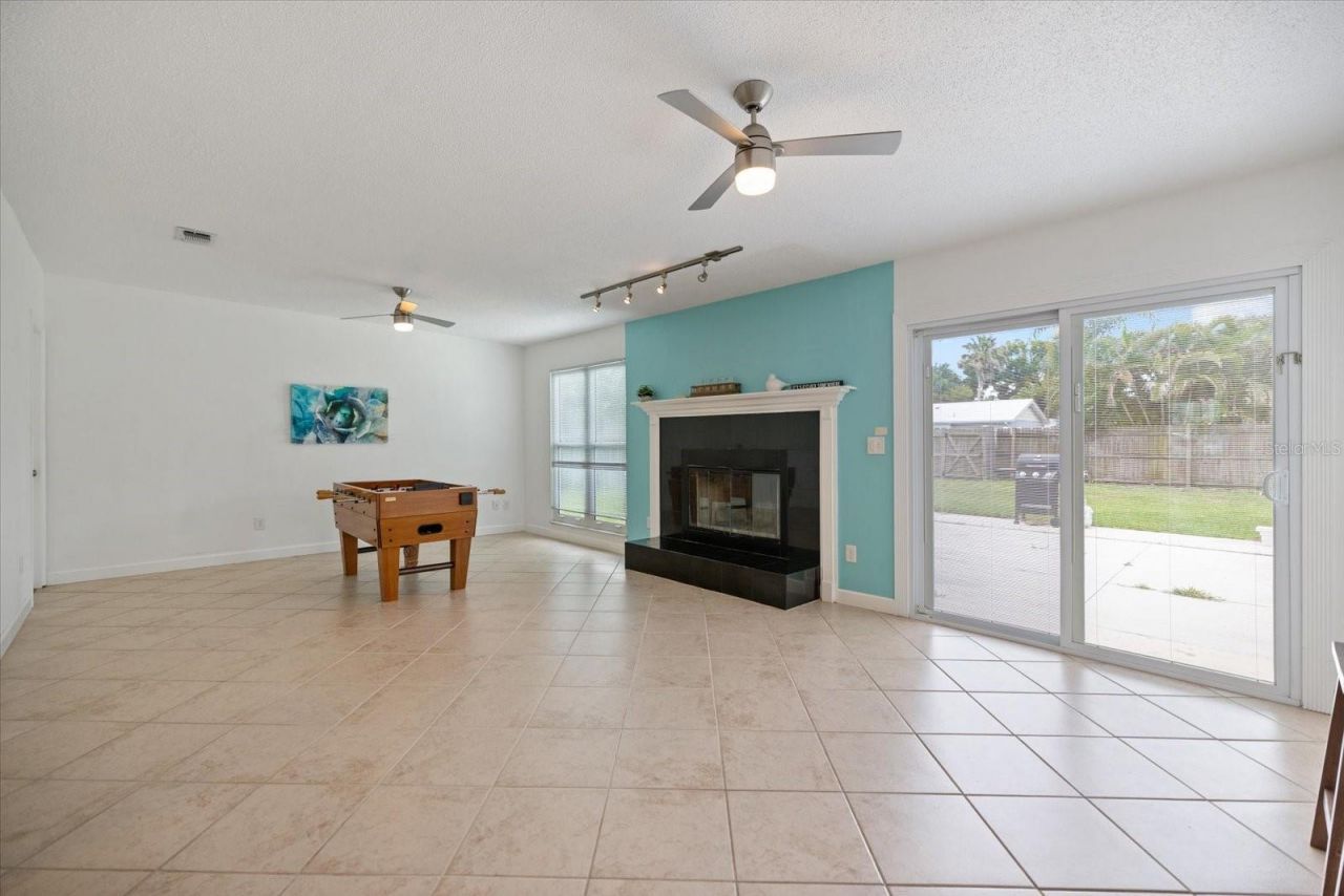 818 Plum Tree Lane, Sarasota, FL 34243 Photo