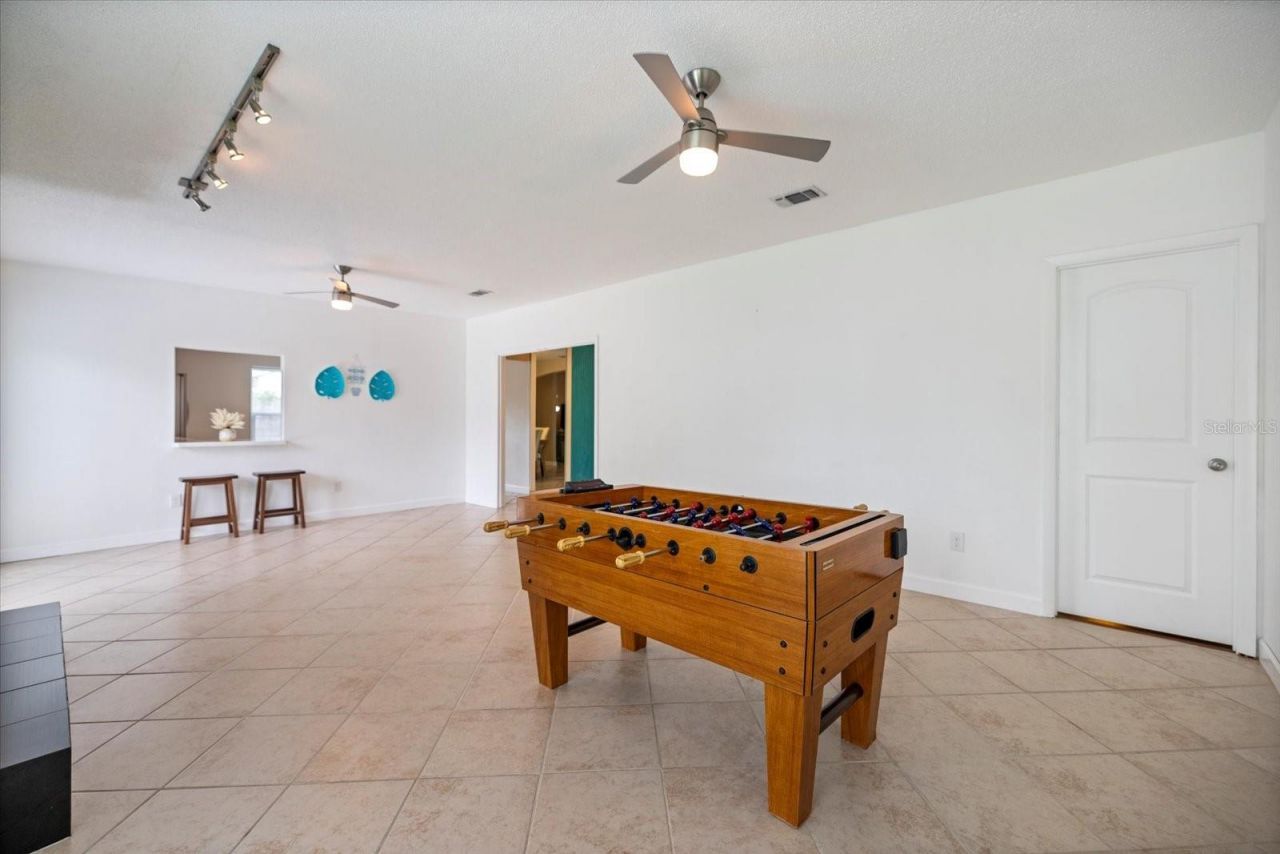 818 Plum Tree Lane, Sarasota, FL 34243 Photo