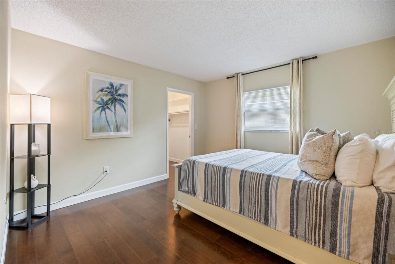 818 Plum Tree Lane, Sarasota, FL 34243 Photo