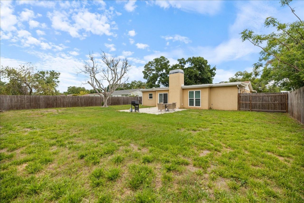 818 Plum Tree Lane, Sarasota, FL 34243 Photo