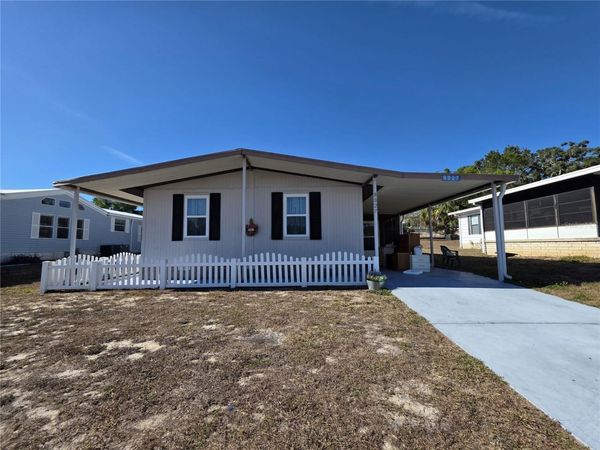 8027 EASTERN CIRCLE DRIVE , BROOKSVILLE, FL 34613