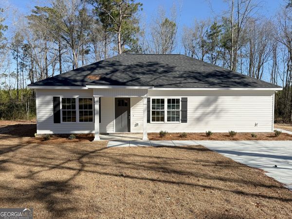 102 Ohoopee Street, Reidsville, GA 30453