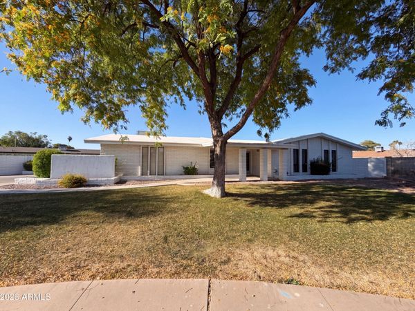 830 N ALMOND Circle, Mesa, AZ 85213